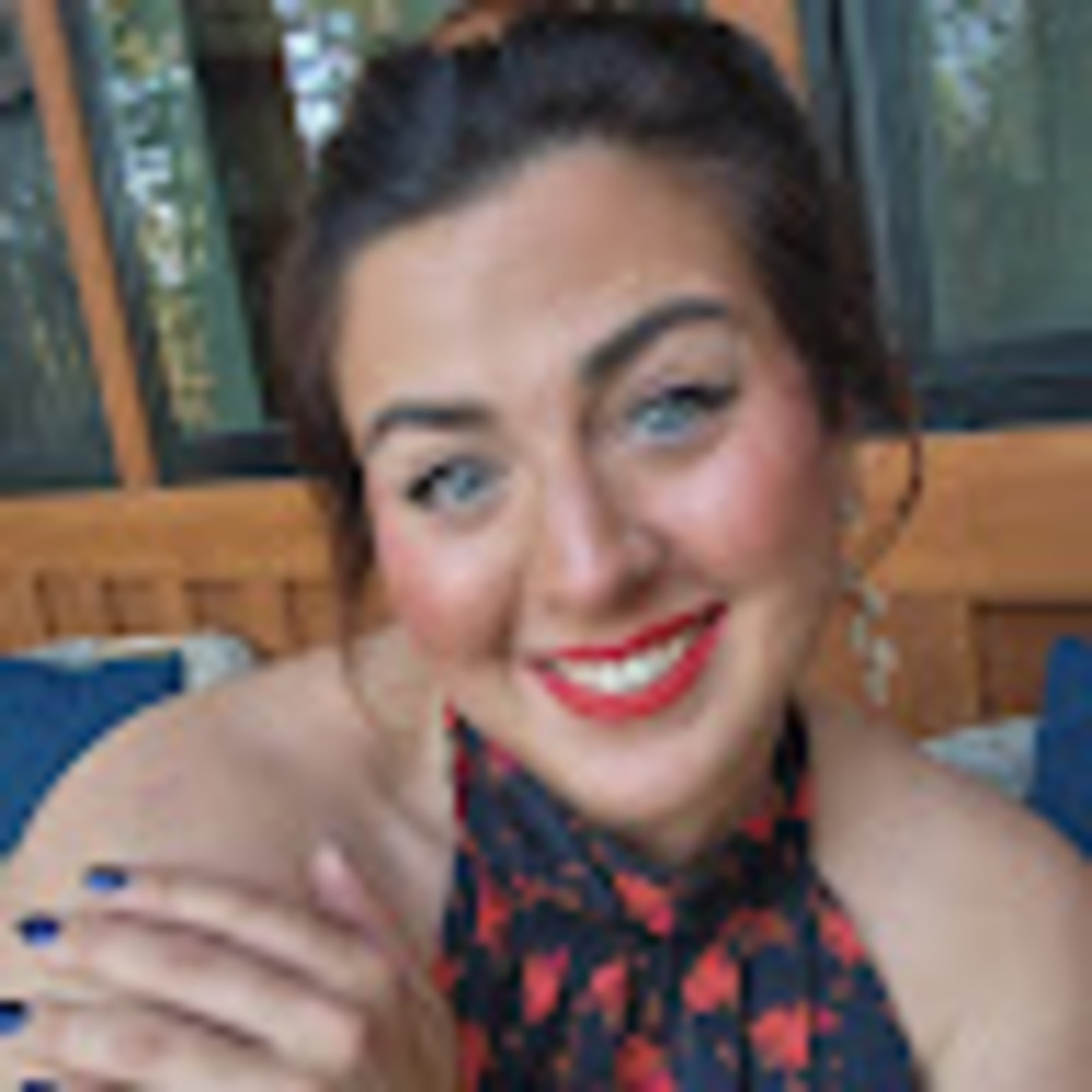 Meet your Posher, Caitlin